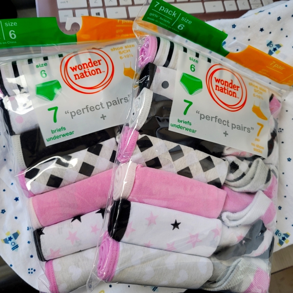 Wonder nation  socks and underwear sets size 6